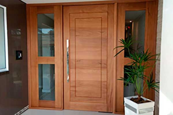 Portas de madeira em SP